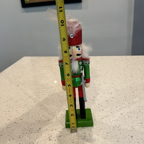 Nutcracker - Picture 3 of 5